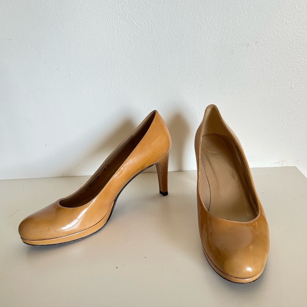 Stuart Weitzman. Light tan pumps